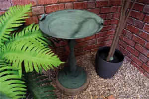 Outdoor Garden Free Standing Weatherproof Metal Green Ornamental Bird Bath