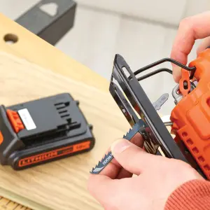 Black+Decker 18V POWERCONNECT Brushed Cordless Jigsaw (Bare Tool) - BDCJS18N-XJ