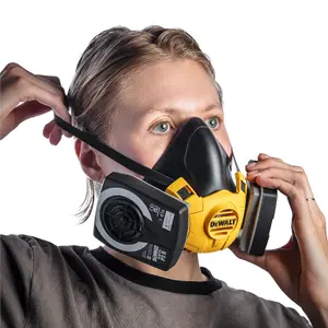 DEWALT P3 Half Mask Respirator for Optimal Safety - Large Size