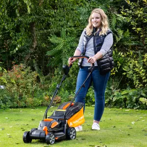 Yard Force 20V 33cm Cordless Lawnmower with 5.0Ah Lithium-Ion Battery & Quick Charger - LM C33B