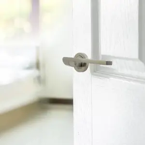 UNO-2 Door Handle Modern Satin Nickel Lever on Rose Internal Doors Handles + 64mm Latch