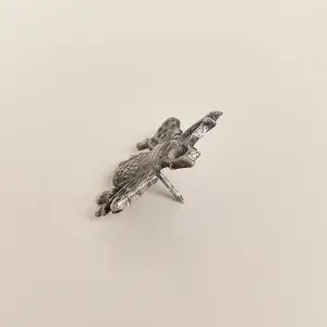 Melody Maison Silver Bumblebee Candle Pin