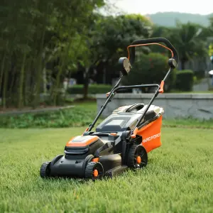 Yard Force LM C34B 40V 2.5Ah (2x20V) Cordless Lawnmower with 34cm cutting width 35L grass bag and rear roller