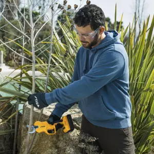 Stiga 30mm Battery-powered Cordless Pruner & shrub shears