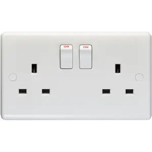 2 Gang Double Pole 13A Switched UK Plug Socket - WHITE PLASTIC Wall Power Outlet