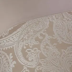 Duchess Jacquard Luxury Bedding Duvet Set Cream