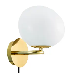 Nordlux Shapes Indoor Glass Wall Light in Brass