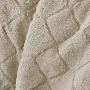 Catherine Lansfield Cosy Diamond Faux Fur Blanket Throw