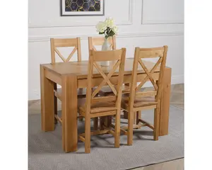 Kuba 125 x 80 cm Chunky Oak Small Dining Table and 4 Chairs Dining Set with Berkeley Chairs