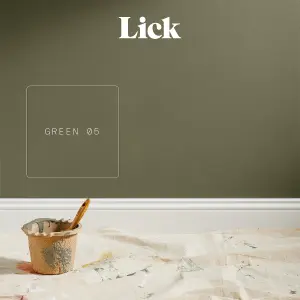 Lick Green 05 Eggshell Emulsion paint, 2.5L