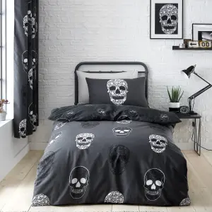 Catherine Lansfield Bedding Skulls Reversible Duvet Cover Set with Pillowcase Grey