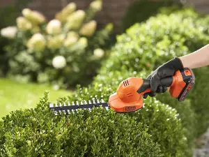 BLACK & DECKER BCSS18D1 18v Shrub trimmer