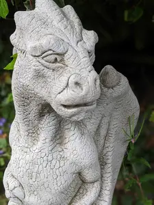 Stone Cast Gatekeeper Dragon Gargoyle Statue