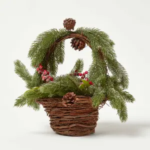 Homescapes Festive Wicker Basket Christmas Decoration with Green Fir, Berries and Pinecones