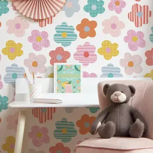 Miss Daisy Wallpaper In Multicoloured Brights