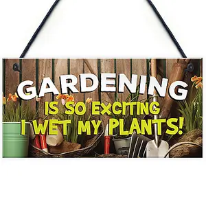 Red Ocean Gardening So Exciting Wet My Plants Sign Wall Garden Garage Gate Door Plaque Garden Signs And Plaques Shed Sign