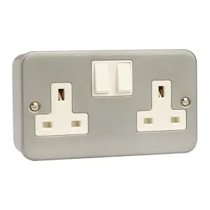 Click Scolmore Metal Clad Double Switched Socket 2 Gang Double Pole 13A - CL036