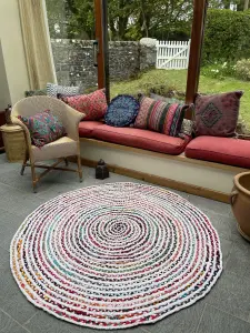 CARNIVAL Round Bedroom Rug Ethical Source with Recycled Fabric / 120 cm Diameter