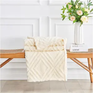 Large Sherpa Fleece Blanket  Fluffy Throw For Sofas, Bed, Armchair Jacquard Pattern King Size Throw Thermal Cream