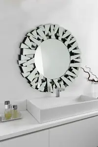 MirrorOutlet All Glass Modern Segmented Circular Round Mirror 98 x 98 CM