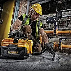 DeWalt DCV584L Flexvolt XR 14.4V 18v Wet Dry Cordless Corded Vacuum +2ah Battery