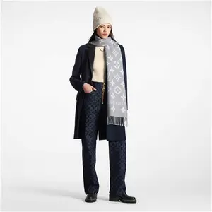 Louis Vuitton® - LV Essential Scarf - Wool - Gris Clair - Women - Luxury