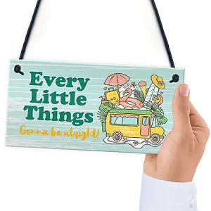 Red Ocean Caravan Campervan Hanging Sign - 'Every Little Things Gonna Be Alright' - Motorhome Decor Accessories Signs And Plaques