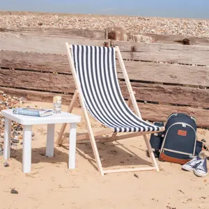 Harbour Housewares - Folding Wooden Beach Chair - Black Stripe