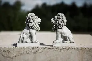 Pack of 2 Resin Lion Indoor Outdoor Patio Ornament Décor Statue Animal Figurine Waterproof