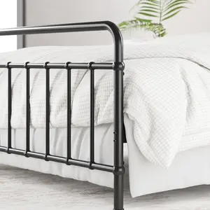 Farnham Farmhouse Metal Bed Frame with Headboard Super King (6')