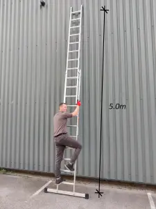 Double Extension Ladder 2 x 11 Rung 5.0m Max Open Height 3.0m Closed Ladders