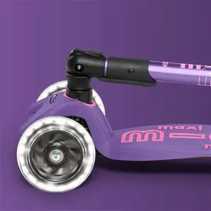 Maxi Micro Deluxe Scooter | Foldable With Light Up Wheels | 3 Wheel Scooter For 5-12 Year Olds | Purple Micro Scooters