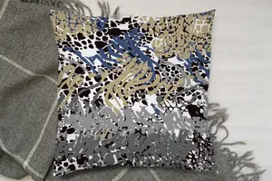 mixed animal print (Cushion) / 45cm x 45cm