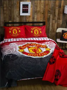 Manchester United FC Crest Double Duvet Cover and Pillowcase Set