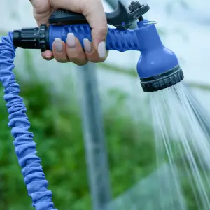 Alivio Expandable Garden Hose Pipe 50ft with 7 Spray Functions, Spray Gun & Connectors - Blue