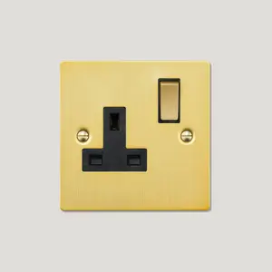 SYLVIE Single Plug Socket - Brass (Black Insert)