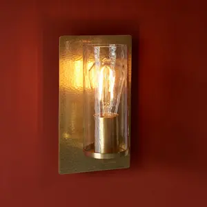 Luminosa Palermo Wall Lamp Hammered Brass Plate, Textured Clear Glass