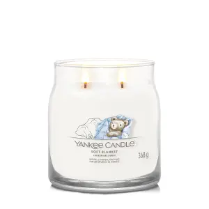 Yankee Candle Signature Medium Jar Soft Blanket