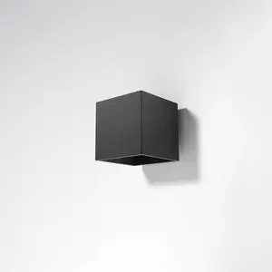 Quad Aluminium Black 1 Light Classic Wall Light