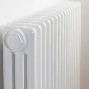 Acova White 3 Column Radiator, (W)812mm x (H)600mm