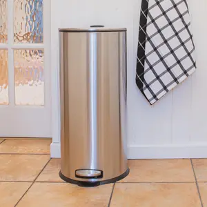 Stainless Steel Step On Waste Bin - 30L White