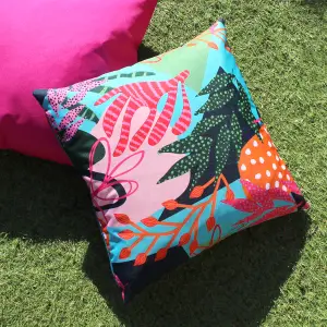 furn. Coralina Printed UV & Water Resistant Outdoor Polyester Filled Cushion