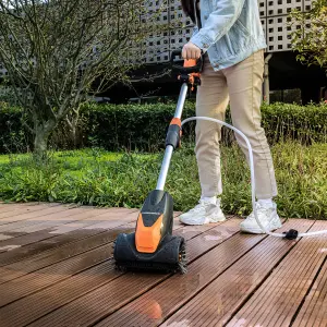 Yard Force 20V/4.0Ah Lithium-Ion Cordless Patio Cleaner - 20cm cleaning width and 2 speed settings - LW CPC1 - CR20 Range