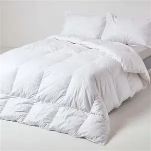 Homescapes 15 Tog Duck Feather & Down Winter Duvet Super King, RDS, OEKO-TEX Certified, Hypoallergenic, Luxury 15% Down 85% Feather, Washable Quilt