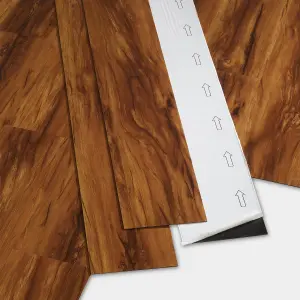 GoodHome Poprock Dolce Wood effect Self-adhesive Luxury vinyl plank, 0.97m²