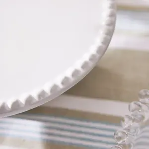 Luxury White Country Style Ceramic Beaded Edge Cake Stand