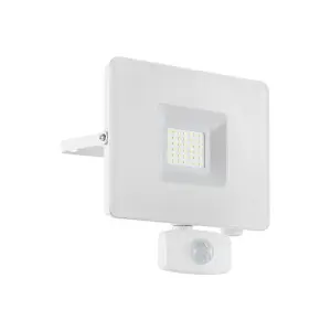 IP44 Outdoor Flood Light & PIR Sensor White Aluminium 30W Built in LED