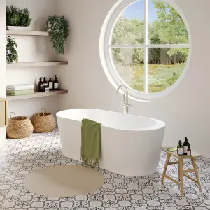 GoodHome Huron Gloss White Acrylic Oval Freestanding Bath (L)1700mm (W)750mm