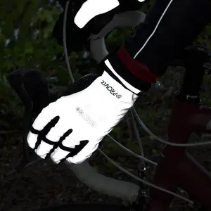 Reflective Waterproof Cycling Gloves - Unisex - Medium - Proviz - Reflect360 - Gift For A Cyclist