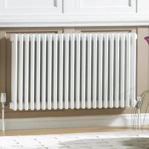 Acova White 4 Column Radiator, (W)812mm x (H)600mm